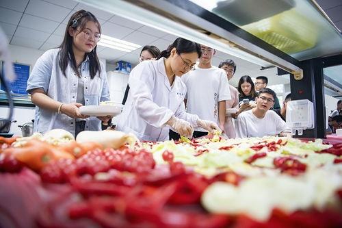 上海大学吃瓜视频,揭秘校园生活趣味瞬间