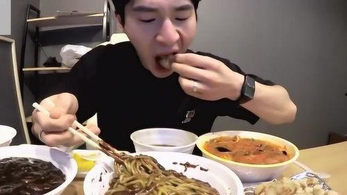 哥哥吃瓜我喝汤视频在线观看,揭秘热门视频背后的趣味故事