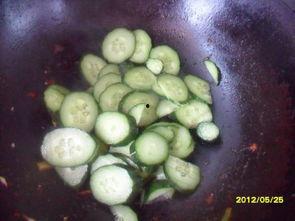 在楼梯做的吃瓜视频,揭秘楼梯间的趣味瞬间