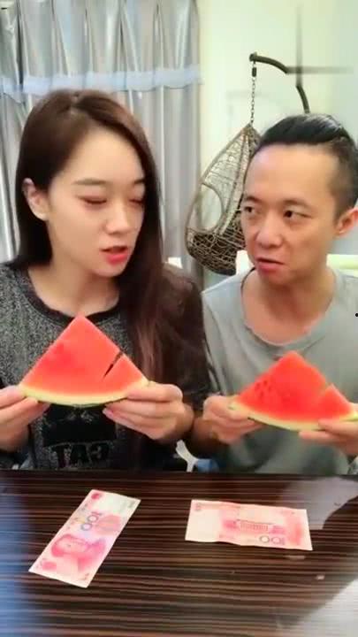 安静和吃瓜搞笑视频,揭秘安静与吃瓜搞笑视频的魅力