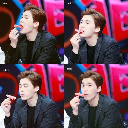 李易峰视频吃瓜图片,瓜田李下，明星日常