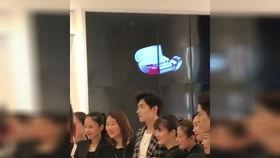 老六吃瓜看戏视频