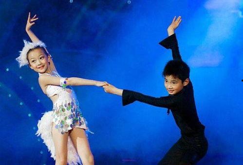 吃瓜萌主拉丁舞视频,跟随吃瓜萌主领略拉丁舞魅力