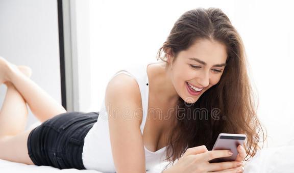 老公爱看吃瓜视频正常吗,正常吗？揭秘现代家庭娱乐现象