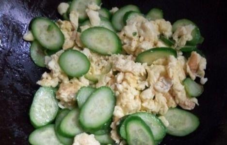 月月瓜怎么吃视频,跟随视频轻松学会