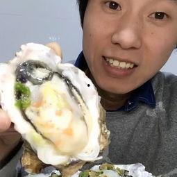 老太太吃蜜瓜视频在线观看,老太太品尝蜜瓜，温馨视频引网友热议